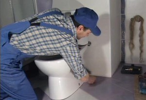 Демонтаж унитаза