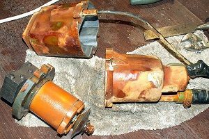 Глубинный насос в разобранном виде