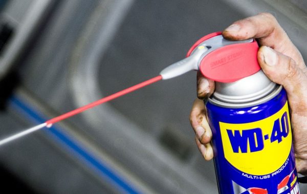 Состав WD-40 для удаления ржавчины и краски