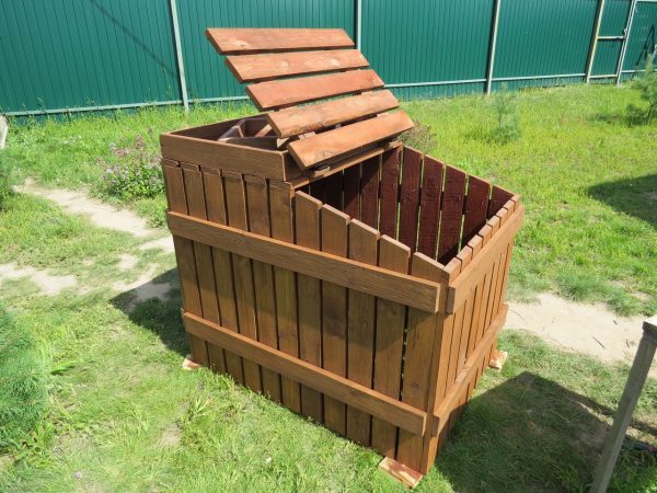 Крышка для компостного ящика по типу решётки
