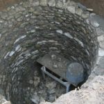 Выгребная яма из камня